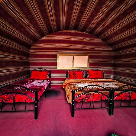 Wadi Rum Local Guide Camp エクステリア 写真