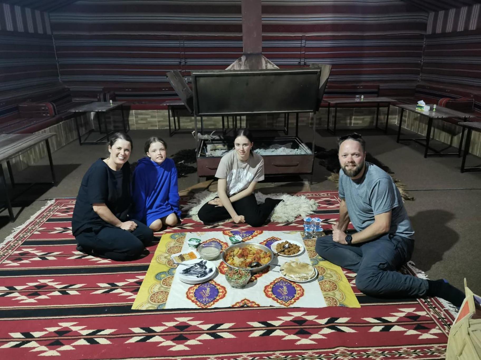 Wadi Rum Local Guide Camp エクステリア 写真