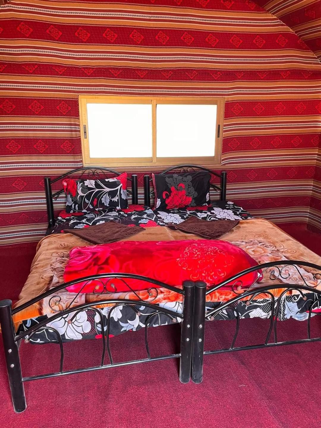 Wadi Rum Local Guide Camp 部屋 写真