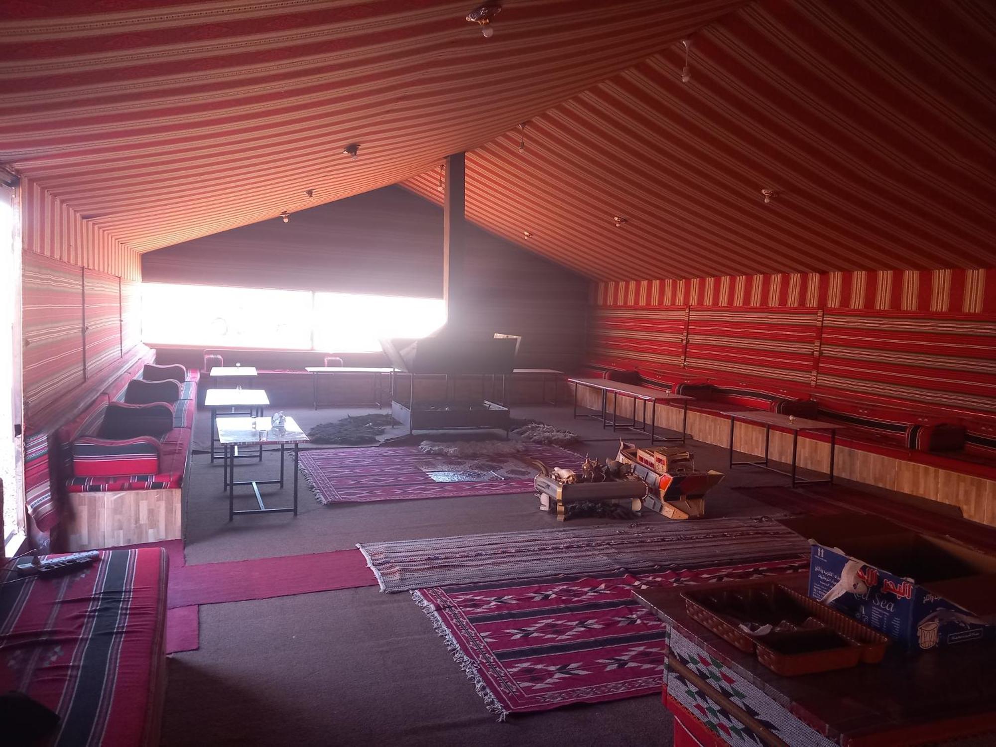 Wadi Rum Local Guide Camp エクステリア 写真