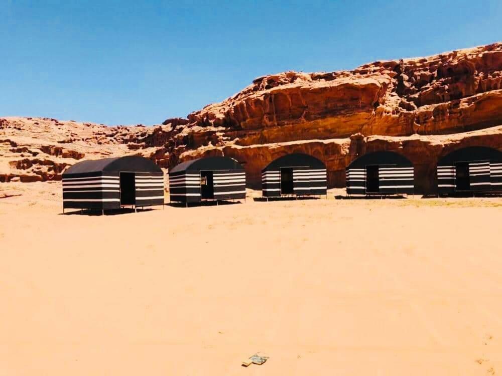 Wadi Rum Local Guide Camp エクステリア 写真