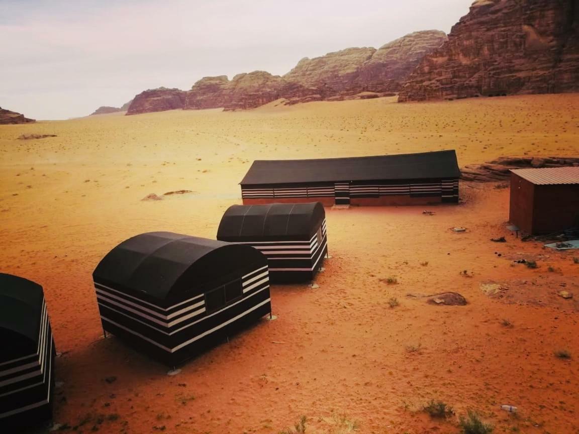 Wadi Rum Local Guide Camp エクステリア 写真